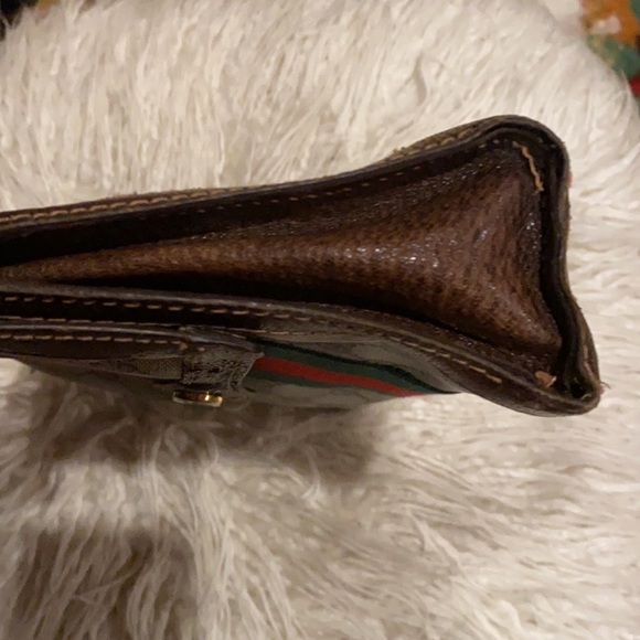 Gucci Vintage Clutch - Picture 4 of 13